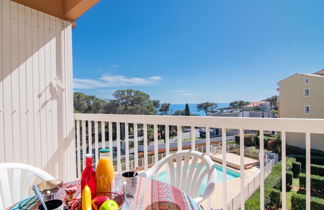 Photo 2 - 2 bedroom Apartment in Fréjus with swimming pool and garden