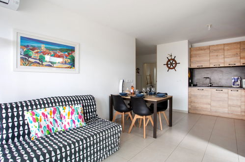 Foto 9 - Apartamento de 2 quartos em Villeneuve-Loubet com piscina e vistas do mar