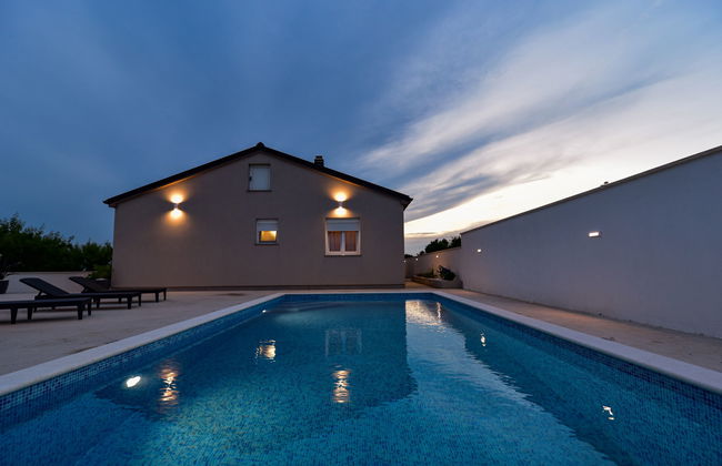 Casa de 4 quartos em Benkovac com piscina privada e jardim - Foto 2