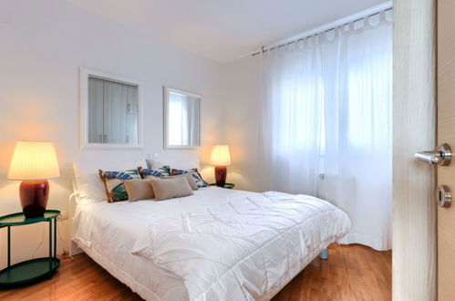 Foto 4 - Appartamento con 1 camera da letto a Umag con terrazza e vista mare