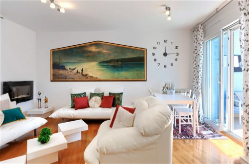 Foto 1 - Apartamento de 1 habitación en Umag con terraza y vistas al mar