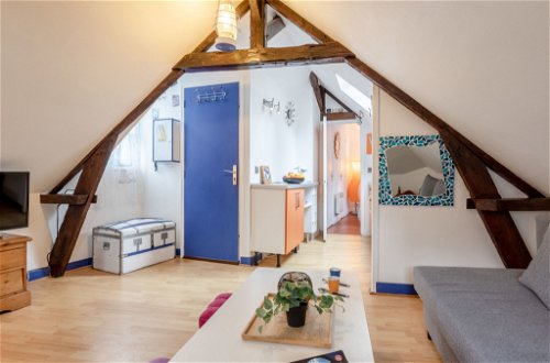 Foto 6 - Apartamento de 1 habitación en Trouville-sur-Mer con vistas al mar