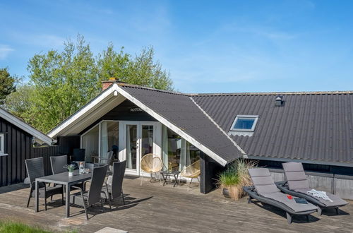 Foto 17 - Haus mit 3 Schlafzimmern in Fanø Bad mit terrasse