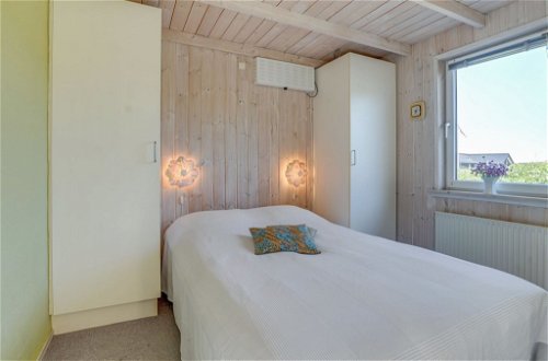 Foto 10 - Casa con 4 camere da letto a Harrerenden con terrazza e sauna