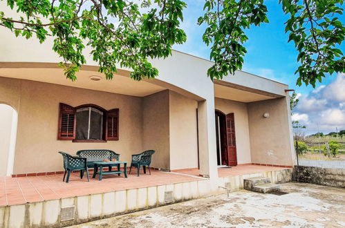 Photo 1 - Maison de 3 chambres à Ispica avec jardin et terrasse