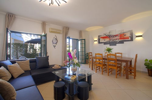 Photo 3 - 3 bedroom House in Albufeira with swimming pool and terrace