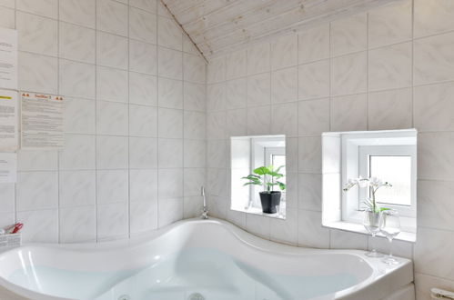Photo 13 - Maison de 4 chambres à Ringkøbing avec terrasse et sauna