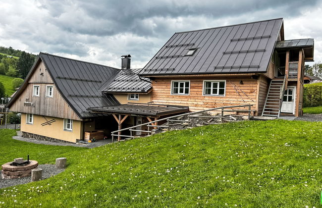 Casa de 5 quartos em Rokytnice nad Jizerou com jardim e sauna - Foto 1