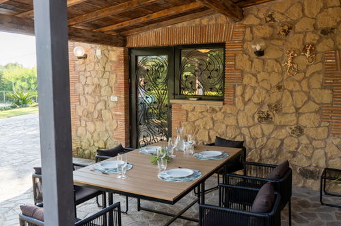 Photo 42 - Maison de 4 chambres à Bracciano avec piscine privée et jardin