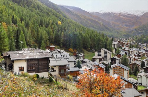Foto 40 - Casa con 4 camere da letto a Zermatt con piscina e vista sulle montagne