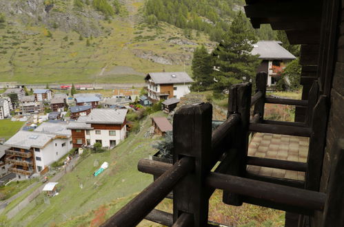 Foto 28 - Casa de 4 habitaciones en Zermatt con piscina y vistas a la montaña