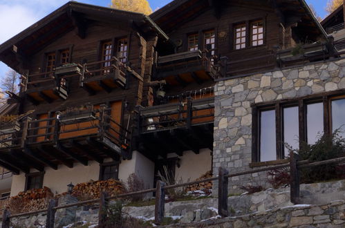 Foto 34 - Casa de 4 quartos em Zermatt com piscina e vista para a montanha