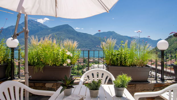 Casa con 3 camere da letto a Dongo con piscina privata e giardino - Foto 3