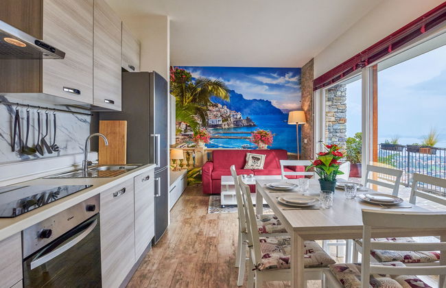 Casa de 3 quartos em Dongo com piscina privada e jardim - Foto 5