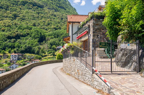 Foto 36 - Casa con 2 camere da letto a Dongo con piscina privata e vista sulle montagne