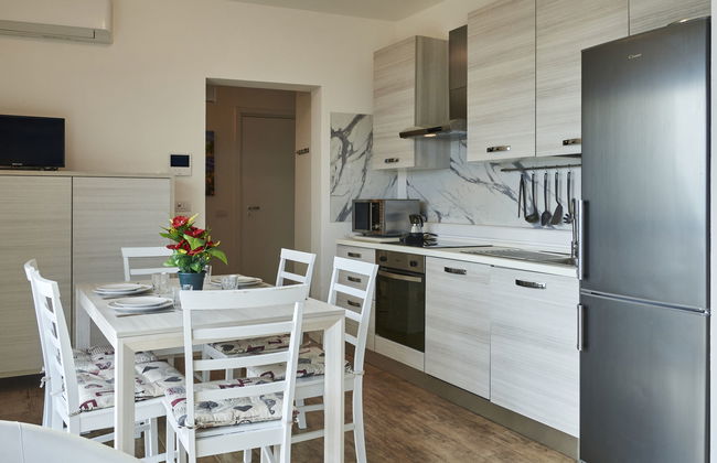 Casa de 3 quartos em Dongo com piscina privada e jardim - Foto 9