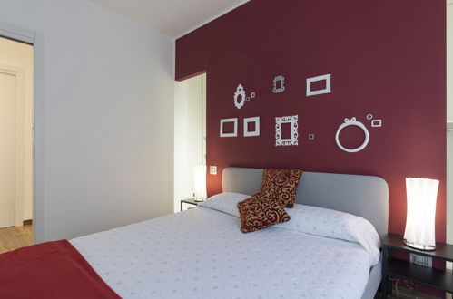 Foto 13 - Appartamento con 2 camere da letto a Taggia con vista mare