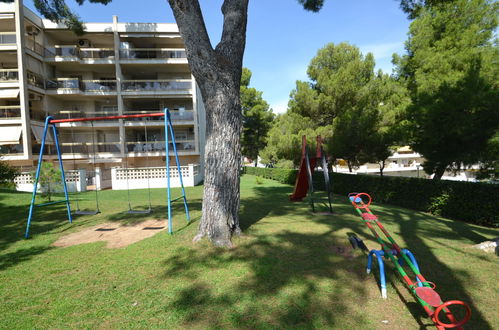 Foto 18 - Appartamento con 2 camere da letto a Salou con piscina e vista mare