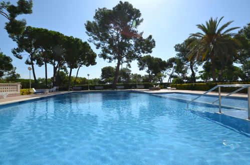 Foto 13 - Apartamento de 2 habitaciones en Salou con piscina y vistas al mar