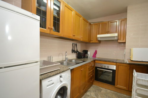 Photo 4 - 1 bedroom Apartment in Salou with swimming pool and garden