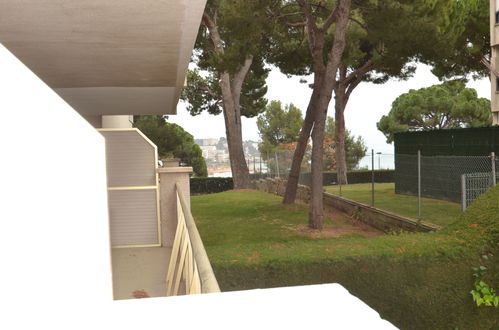 Foto 16 - Apartment mit 1 Schlafzimmer in Salou mit schwimmbad und blick aufs meer