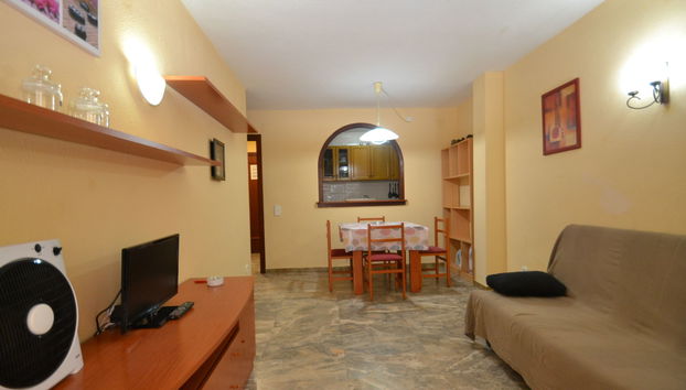 Apartment mit 2 Schlafzimmern in Salou mit schwimmbad und garten - Foto 3