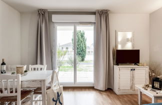 Foto 2 - Apartment mit 2 Schlafzimmern in Le Verdon-sur-Mer mit schwimmbad und terrasse