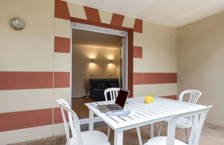 Photo 3 - Appartement de 1 chambre à Le Verdon-sur-Mer avec piscine et terrasse