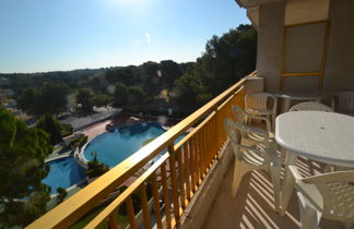 Photo 2 - 2 bedroom Apartment in Salou with swimming pool and sea view