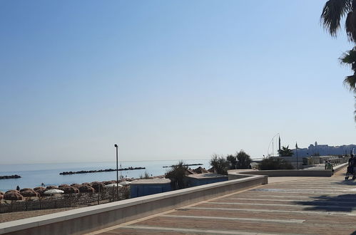 Photo 17 - 1 bedroom Apartment in Termoli with sea view