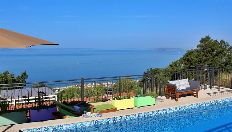 Foto 1 - Casa de 2 quartos em Podstrana com piscina privada e vistas do mar