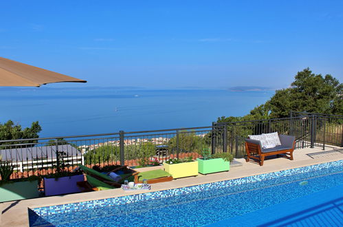 Photo 1 - Maison de 2 chambres à Podstrana avec piscine privée et jardin