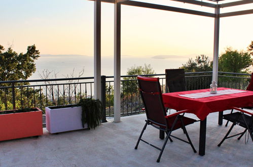 Photo 15 - Maison de 2 chambres à Podstrana avec piscine privée et vues à la mer