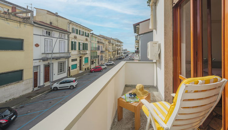 Foto 1 - Apartment mit 2 Schlafzimmern in Viareggio mit garten und blick aufs meer