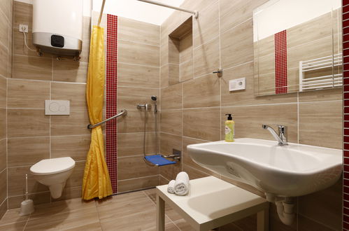 Foto 5 - Apartamento de 1 habitación en Desná con bañera de hidromasaje