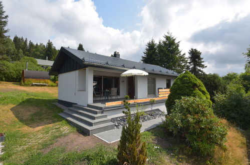 Photo 1 - Maison de 2 chambres à Suhl avec jardin et terrasse