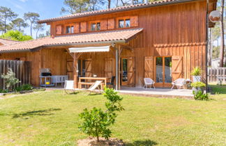 Foto 1 - Casa con 4 camere da letto a Saint-Julien-en-Born con terrazza e vista mare