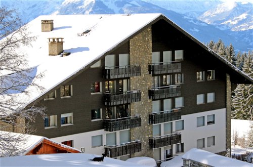 Foto 14 - Apartamento de 2 habitaciones en Ollon con sauna y vistas a la montaña