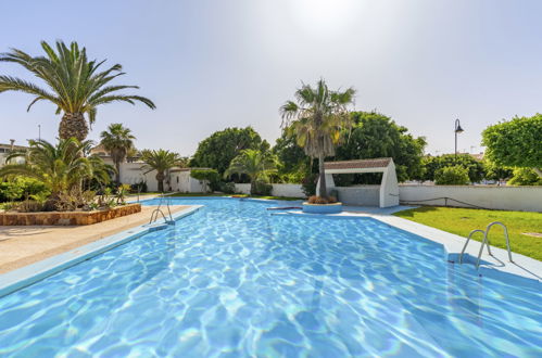 Foto 14 - Apartamento de 1 quarto em Roquetas de Mar com piscina e vistas do mar