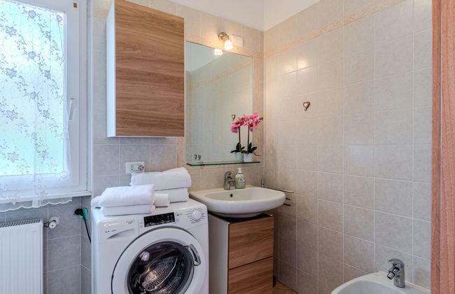 3 bedroom Apartment in Gravedona ed Uniti with garden - Photo 20