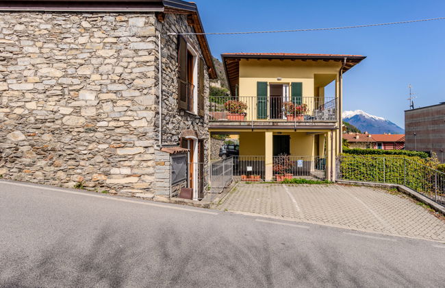 3 bedroom Apartment in Gravedona ed Uniti with garden - Photo 23