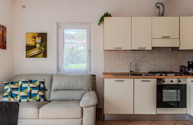 3 bedroom Apartment in Gravedona ed Uniti with garden - Photo 6