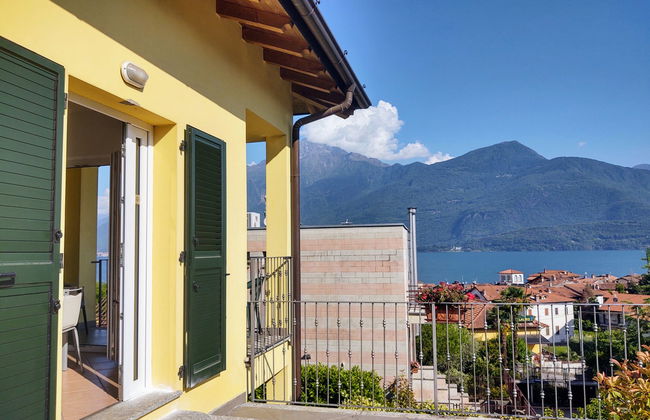 3 bedroom Apartment in Gravedona ed Uniti with garden - Photo 1