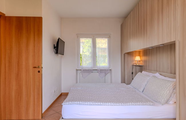 3 bedroom Apartment in Gravedona ed Uniti with garden - Photo 12
