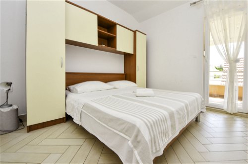 Foto 8 - Apartment mit 4 Schlafzimmern in Jasenice mit blick aufs meer