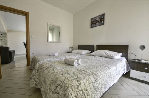 Foto 14 - Apartment mit 4 Schlafzimmern in Jasenice mit blick aufs meer