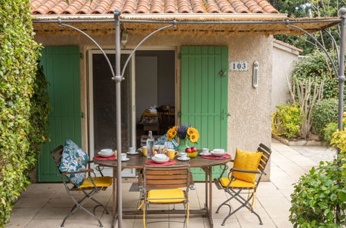 Photo 14 - Maison de 2 chambres à Maussane-les-Alpilles avec piscine et jardin