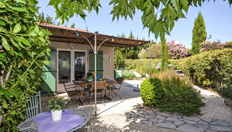 Foto 1 - Haus mit 2 Schlafzimmern in Maussane-les-Alpilles mit schwimmbad und garten