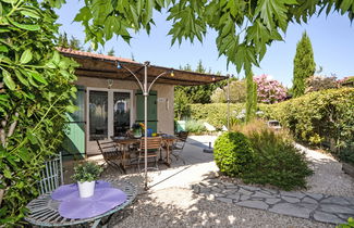 Foto 1 - Haus mit 2 Schlafzimmern in Maussane-les-Alpilles mit schwimmbad und garten
