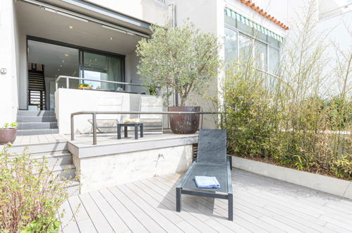 Photo 2 - Maison de 3 chambres à Castelló d'Empúries avec jardin et vues à la mer